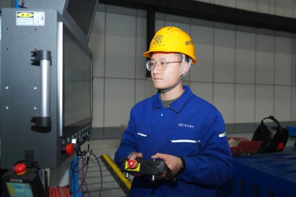 9A2CFDED236DB0B7D4B99EEFDD6_5BBC243E_CFD5