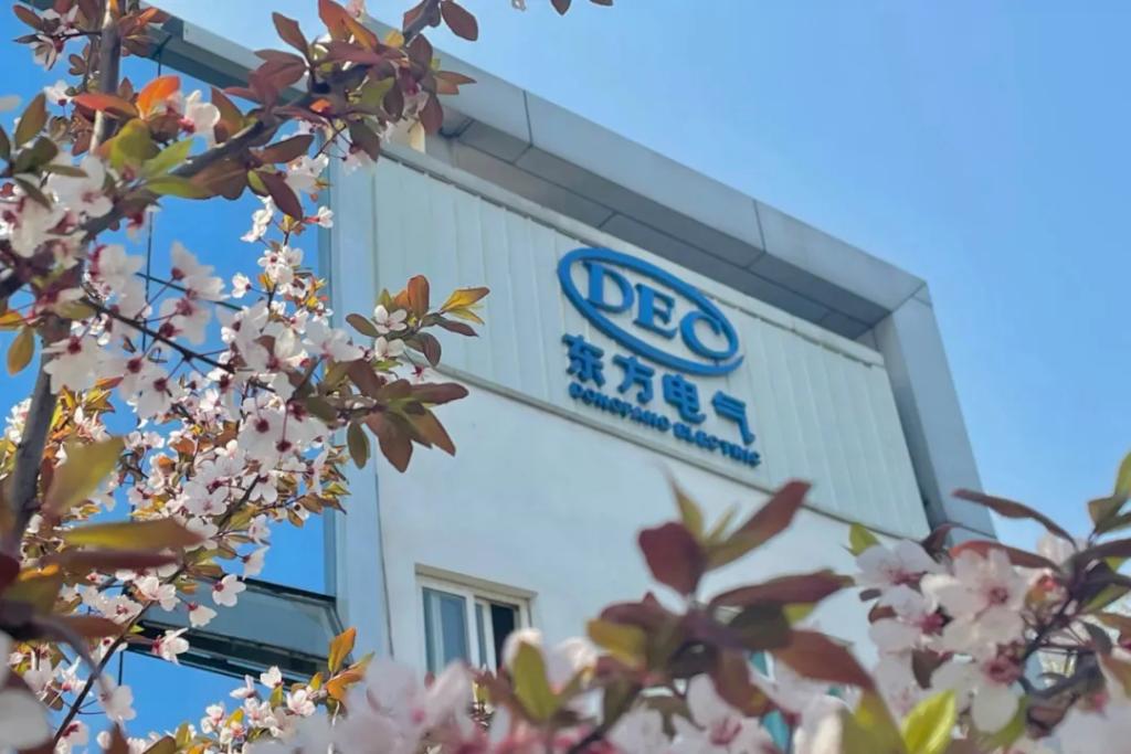 B3B1B5DE2D3521E39683A210D4C_325D3B16_1518D