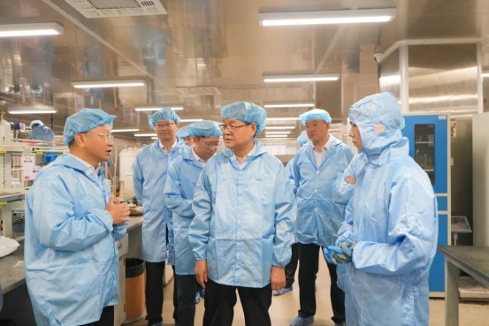 AF6BF2E1A1F99E0DE7ADE1FF12F_C2E543D3_C7B4A