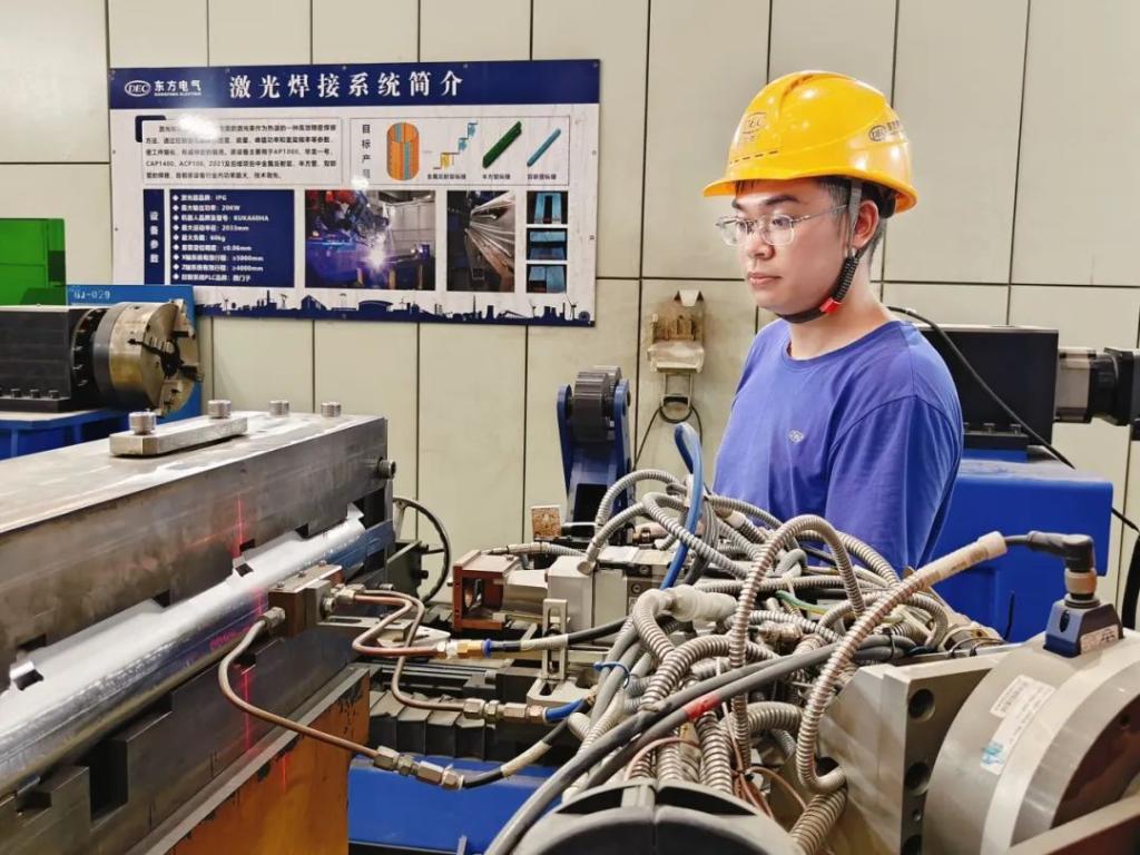 9F5BA3EFC6054D8E32ED94AC27E_297FC671_1D253