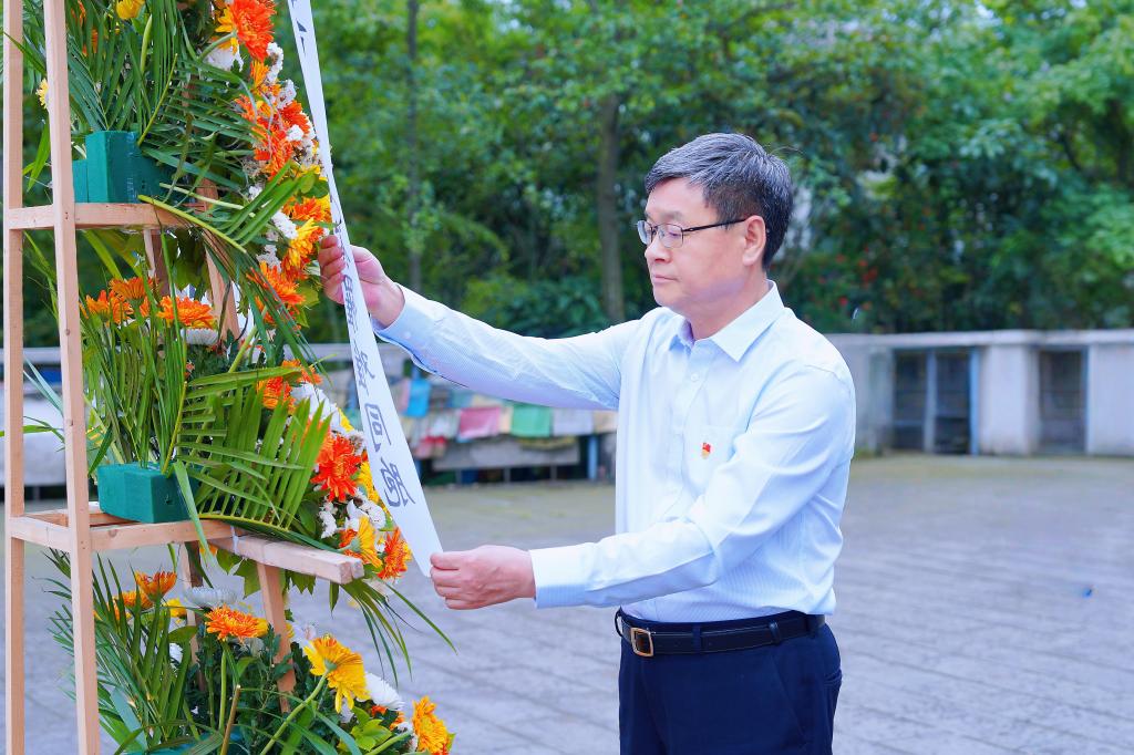 89DDD4B6403388DAAB1CABCA3A7_3AF22754_1E8C7