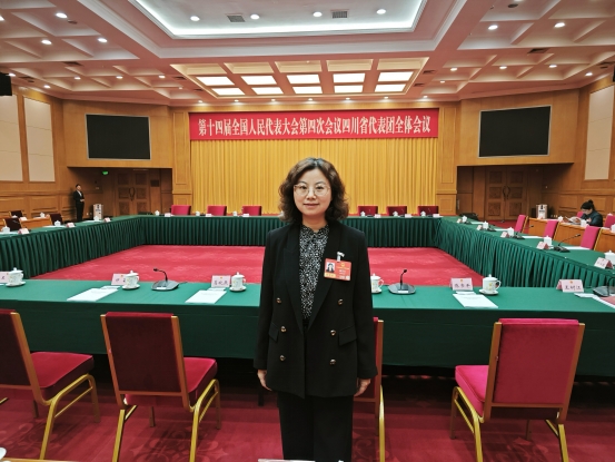 8EB33C54C43D46EB5471D42BEE7_3E1D89C7_2F2B6