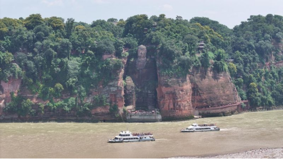 66C360399669F7F3FD5BCF94E97_DD17BC28_A92A5